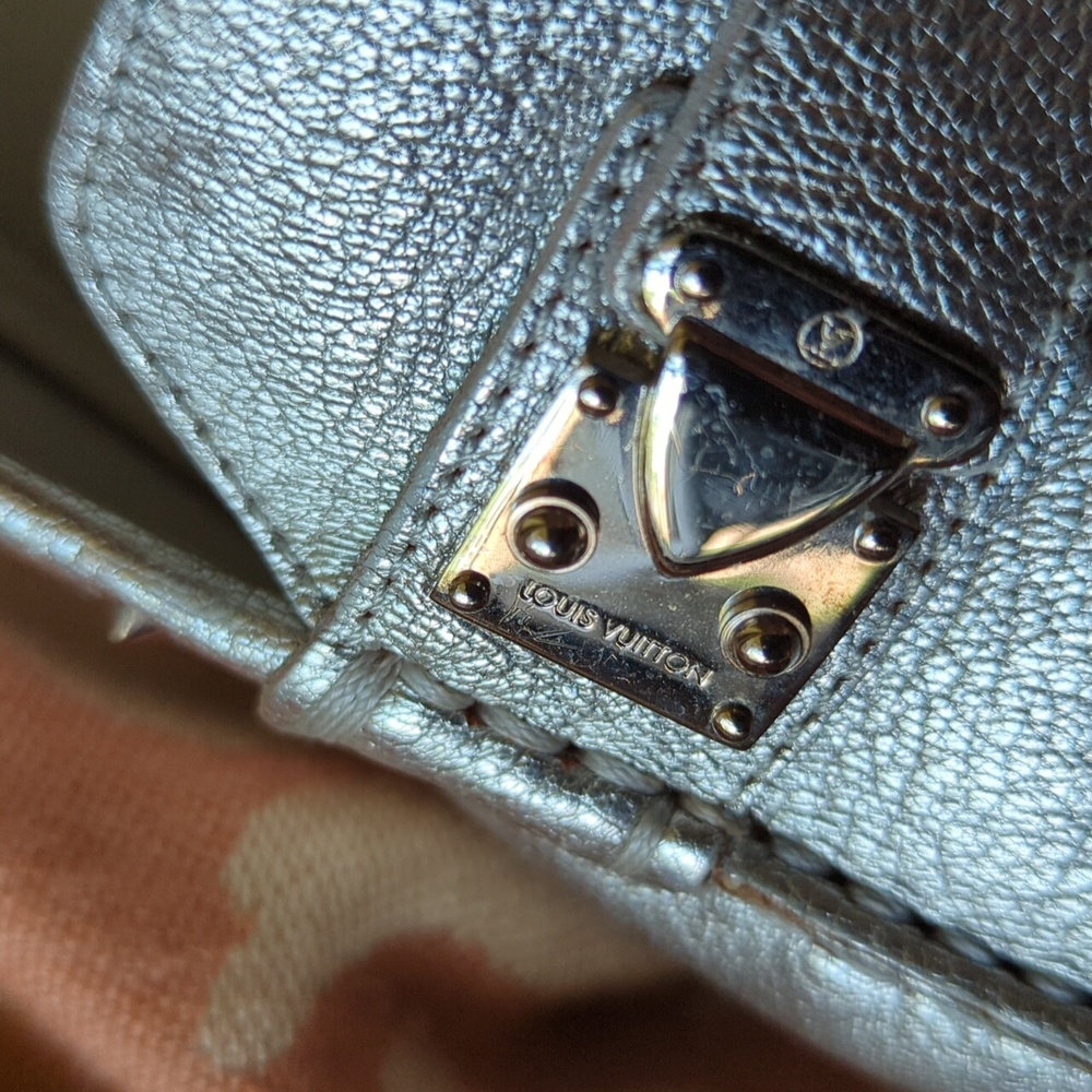 Louis Vuitton silver loafers - Picture 8 of 9
